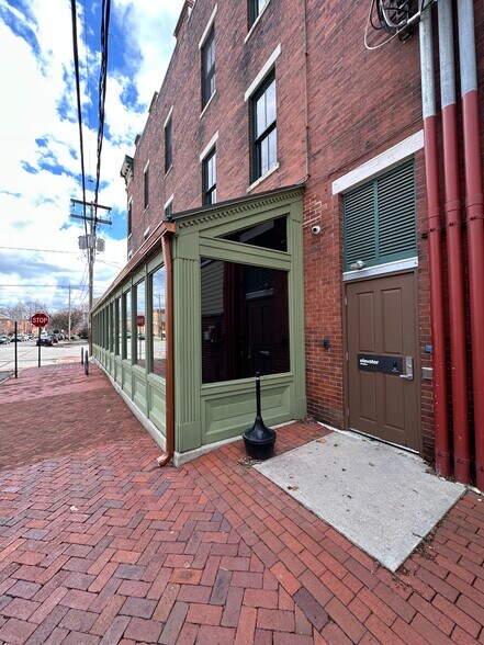 739 S 3rd St, Columbus, OH à louer - Photo du bâtiment - Image 3 de 8