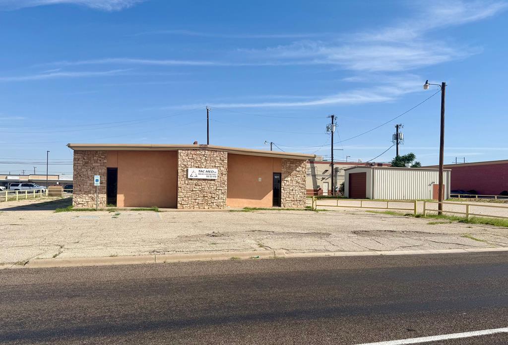 1011 E 7th St, Odessa, TX for lease Building Photo- Image 1 of 12