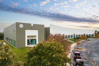 Plus de détails pour 9825 Spectrum Dr, Austin, TX - Local d'activités à louer