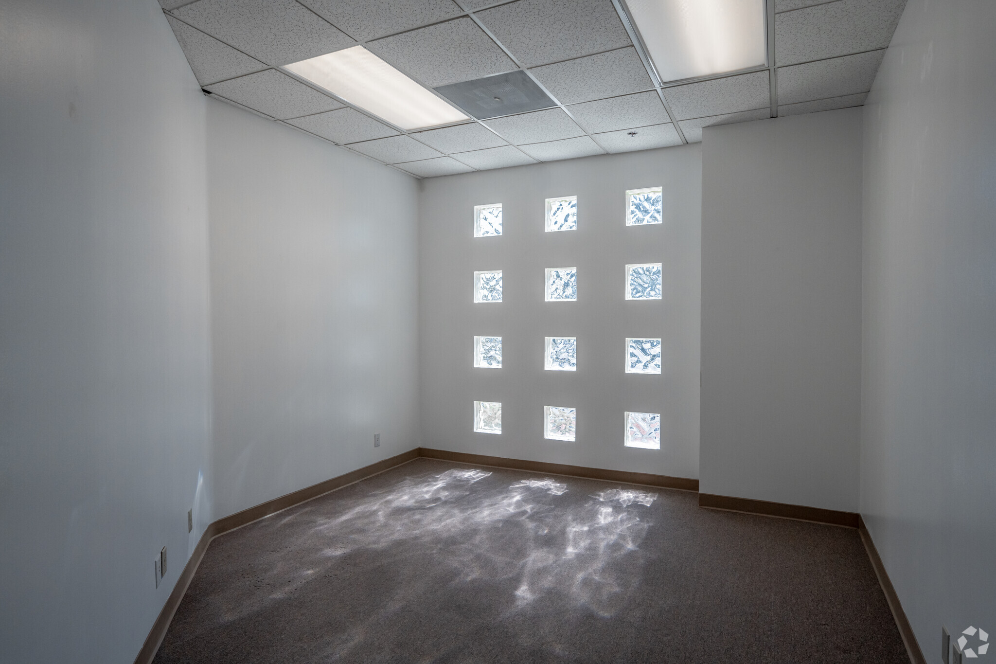 23120 Alicia Pky, Mission Viejo, CA for lease Interior Photo- Image 1 of 1