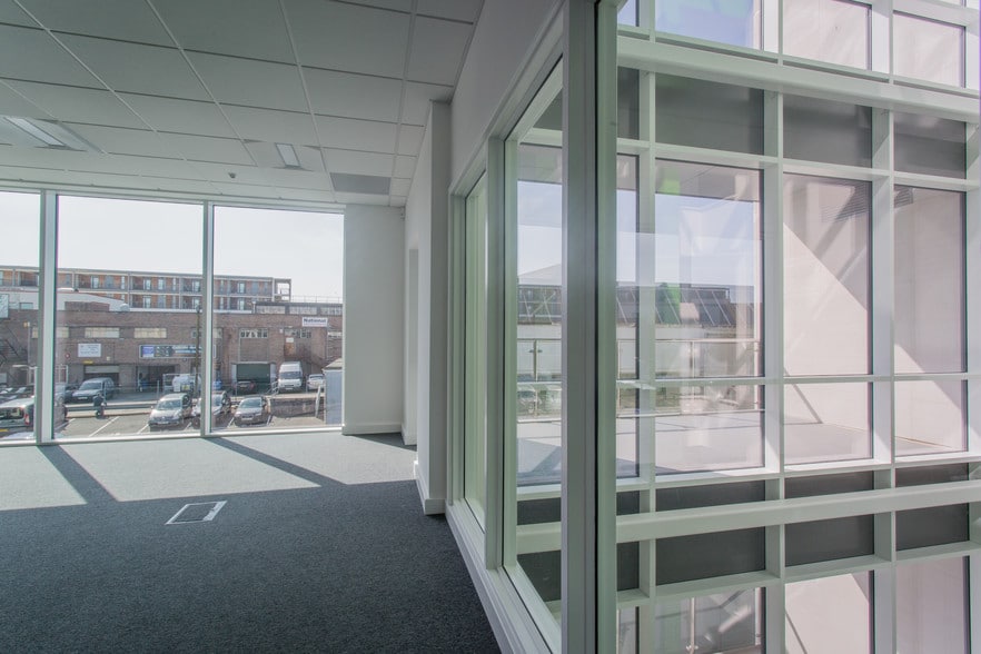 235 Union St, Plymouth for lease - Interior Photo - Image 2 of 5