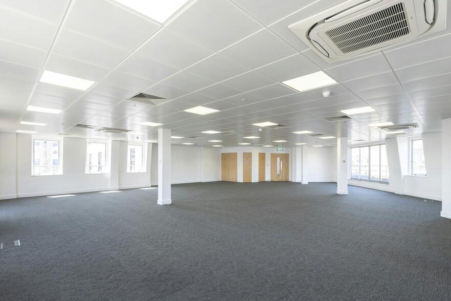 Queens Road Quadrant, Brighton for lease - Building Photo - Image 3 of 15
