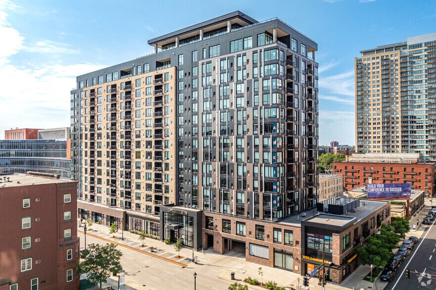 615 S 8th St, Minneapolis, MN à louer - Photo du bâtiment - Image 2 de 83