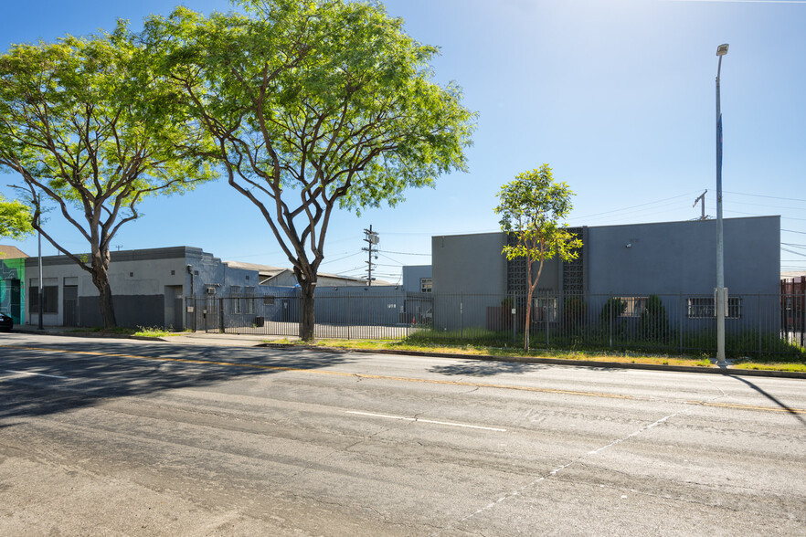 6065-6101 S Western Ave, Los Angeles, CA for sale - Building Photo - Image 2 of 13