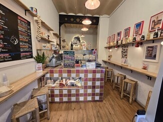 Plus de détails pour Commerce de détail à louer