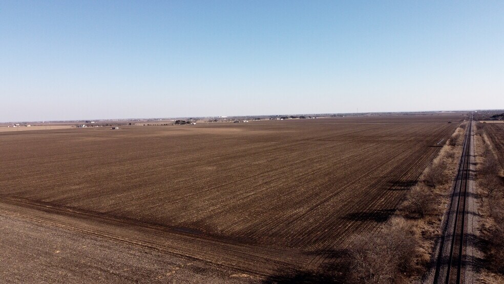 County Road 408, Taylor, TX à vendre - Photo du bâtiment - Image 2 de 6