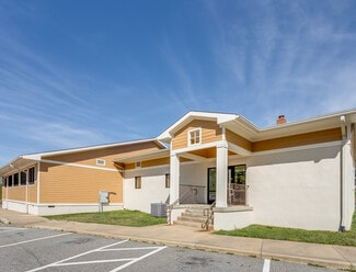 Plus de détails pour 138 N Main St, Canton, NC - Soins de santé à vendre