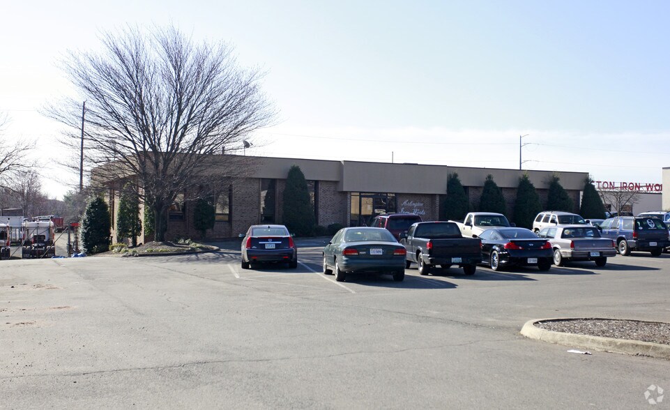 9121 Euclid Ave, Manassas, VA for lease - Building Photo - Image 2 of 2