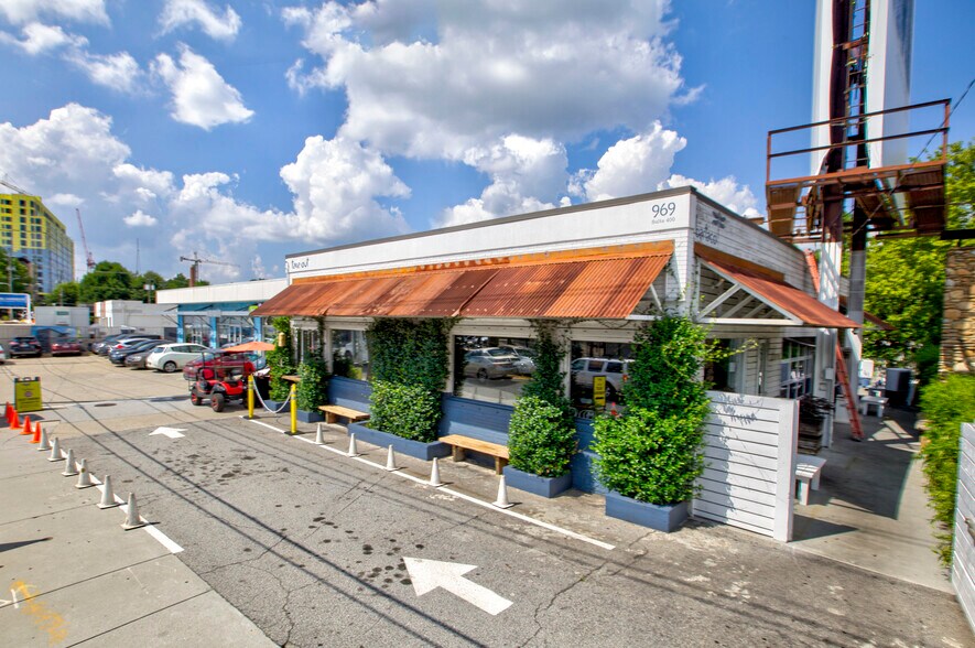 969 NW Marietta St, Atlanta, GA à louer - Photo du bâtiment - Image 2 de 20
