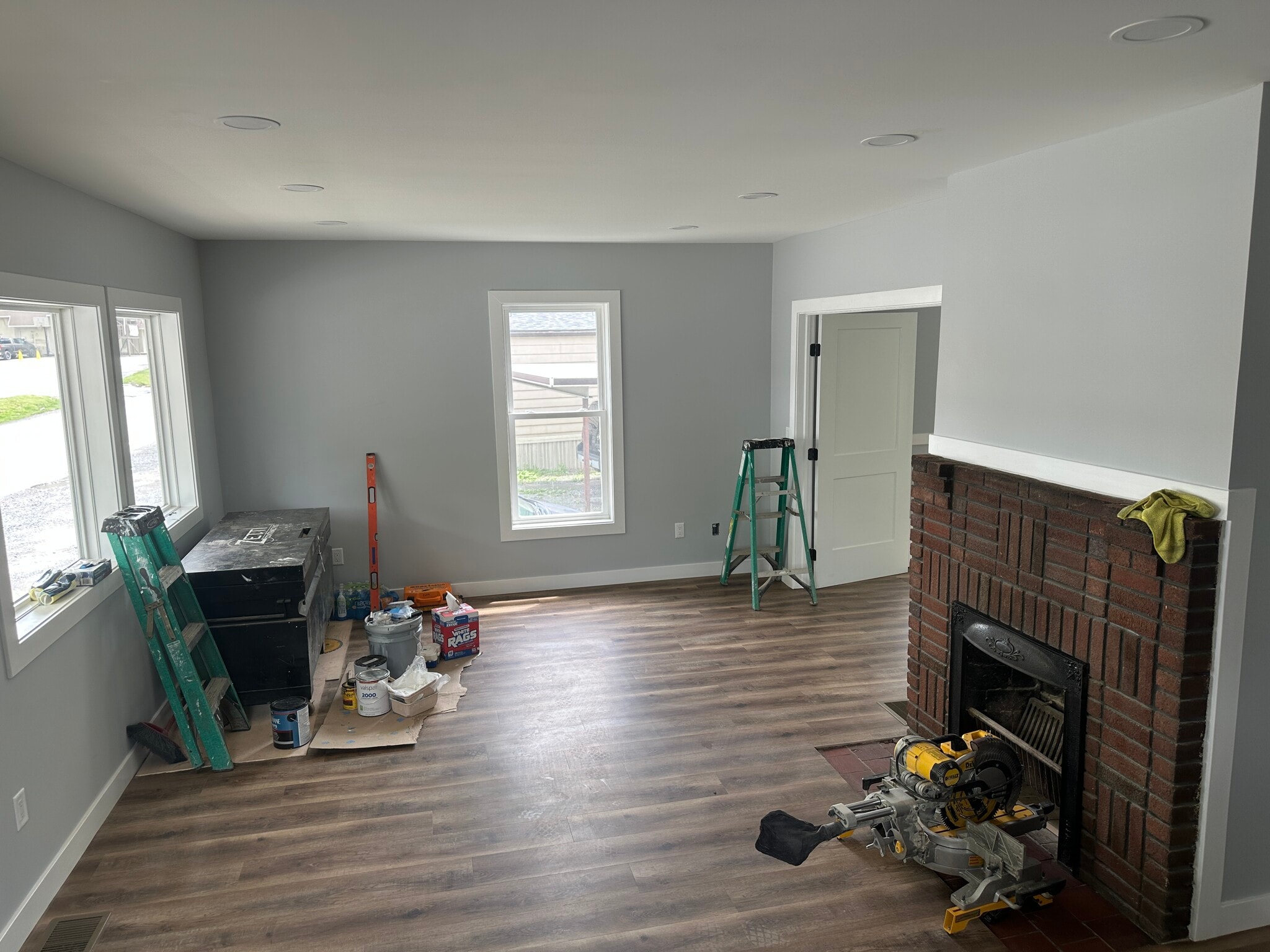 1215 Green Bag Road, Morgantown, WV for lease Interior Photo- Image 1 of 16