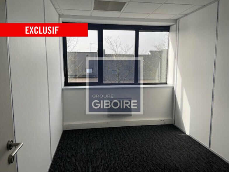 Office in Rennes for lease - Interior Photo - Image 3 of 3