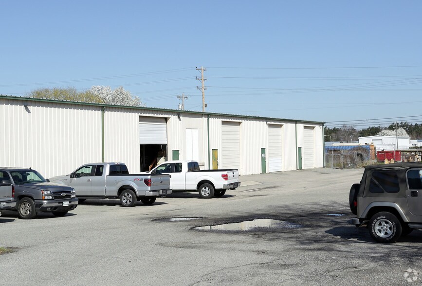 803 Seaboard St, Myrtle Beach, SC à louer - Photo du bâtiment - Image 2 de 5