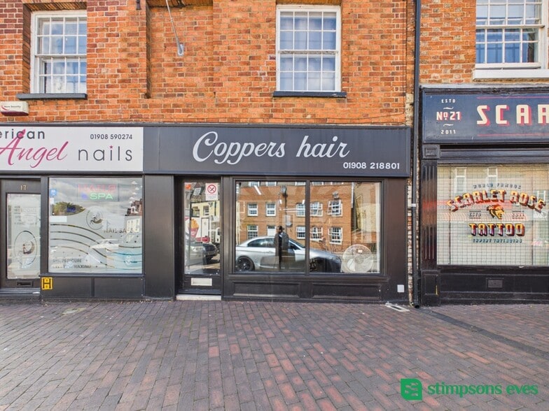 19 High St, Newport Pagnell for lease - Interior Photo - Image 2 of 15