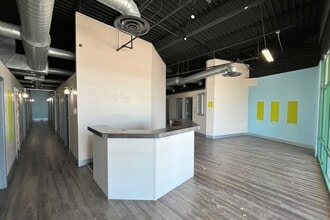9717 Q St, Omaha, NE for lease Building Photo- Image 2 of 8