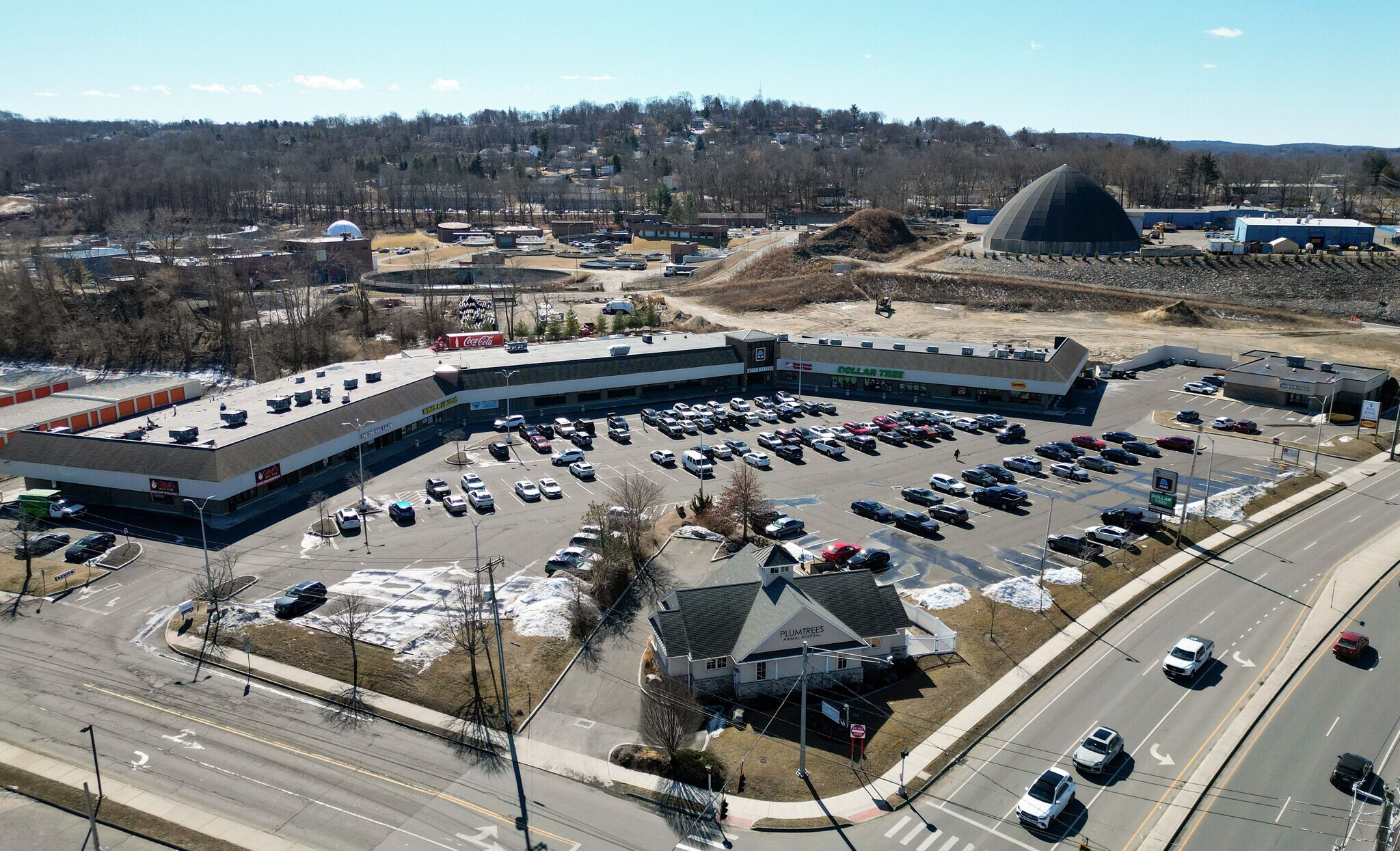 61 Newtown Rd, Danbury, CT à louer Photo du bâtiment- Image 1 de 2