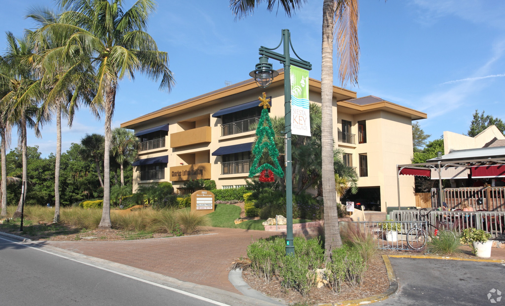 5011 Ocean Blvd, Sarasota, FL for lease Primary Photo- Image 1 of 9