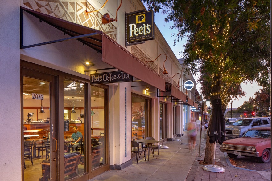 2002-2018 Salvio St, Concord, CA à louer - Photo du bâtiment - Image 2 de 5