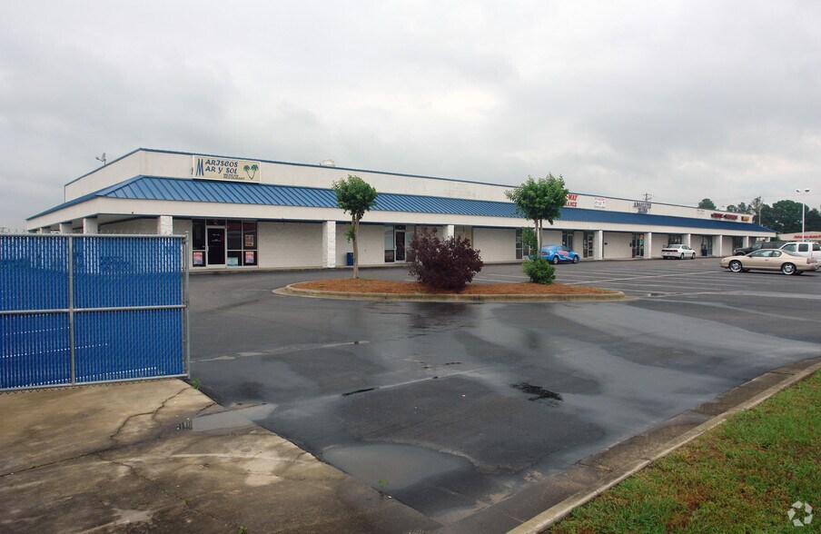 1985 N Roberts Ave, Lumberton, NC for lease - Building Photo - Image 2 of 2