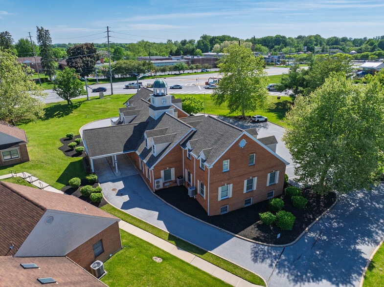 1522 Mcdaniel Dr, West Chester, PA for sale - Building Photo - Image 3 of 11