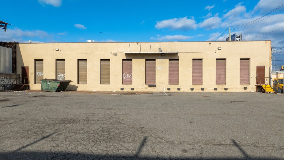 3353 Noell Ave, Bronx, NY for lease - Building Photo - Image 2 of 12