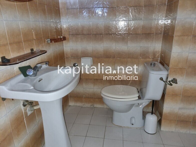 Commerce de détail dans Ontinyent, Valencia à vendre - Photo du bâtiment - Image 3 de 4