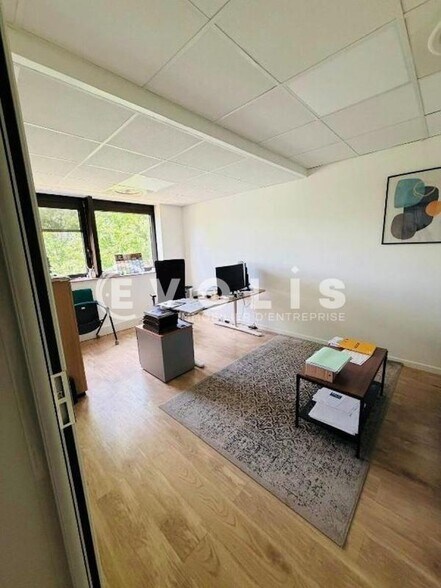 1 Boulevard De La Malvoisine, Lognes for lease - Interior Photo - Image 3 of 14