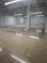 44 S Vail Ave, Arlington Heights, IL for lease Interior Photo- Image 1 of 5