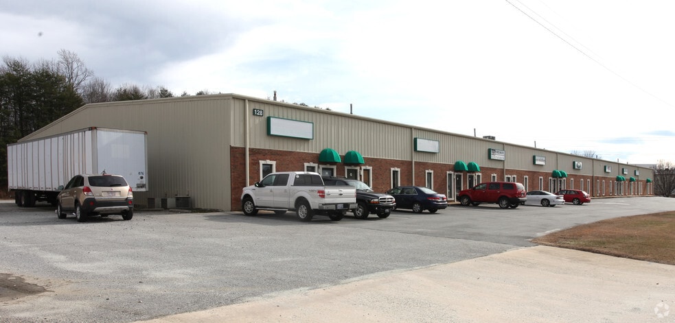 128 Furlong Industrial Dr, Kernersville, NC for lease - Building Photo - Image 2 of 8