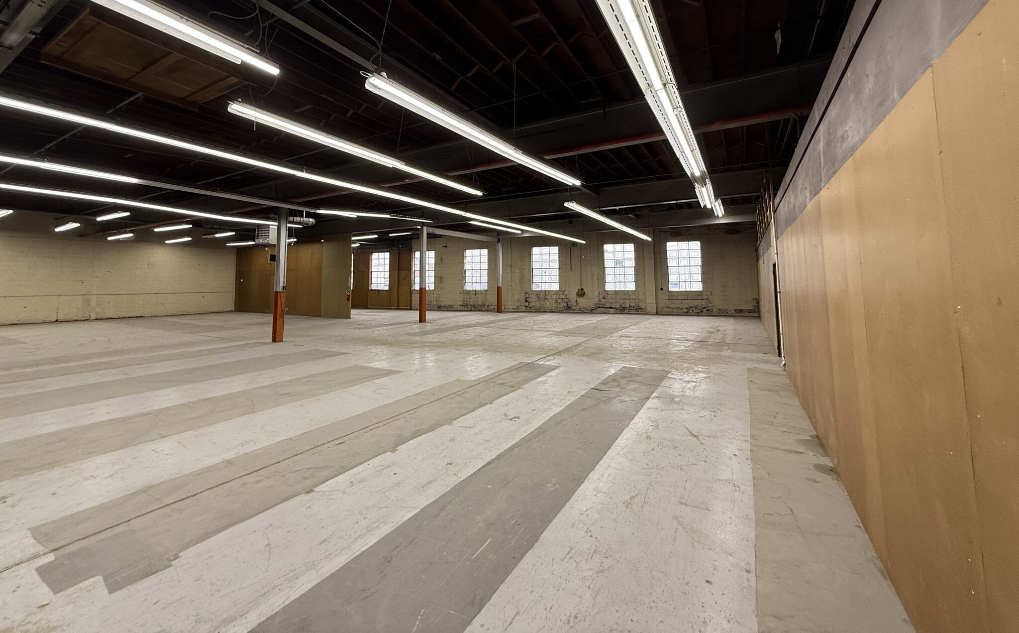 650 Huyler St, South Hackensack, NJ for lease Interior Photo- Image 1 of 4