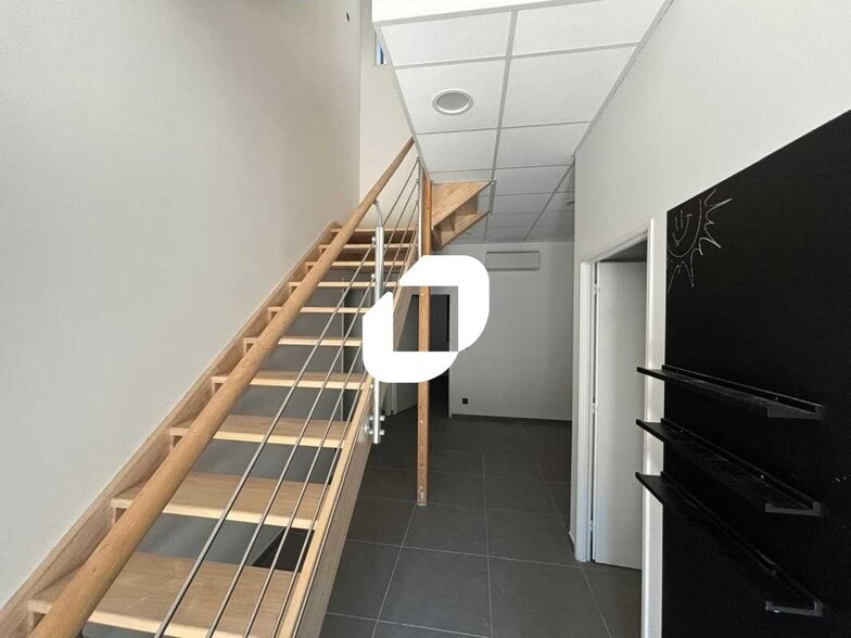 27 Rue Sainte Barbe, Sainte-Foy-lès-Lyon à vendre - Photo intérieure - Image 3 de 5