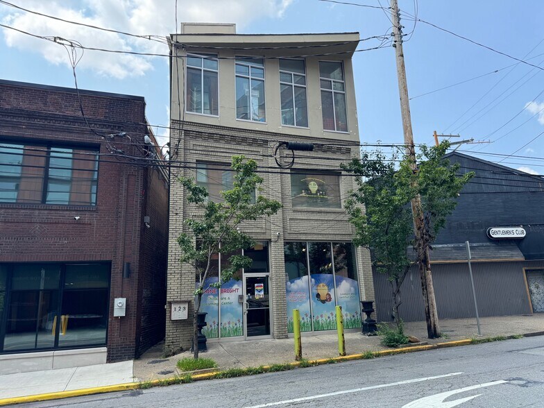 282 Morewood Ave, Pittsburgh, PA à vendre - Photo du bâtiment - Image 2 de 9