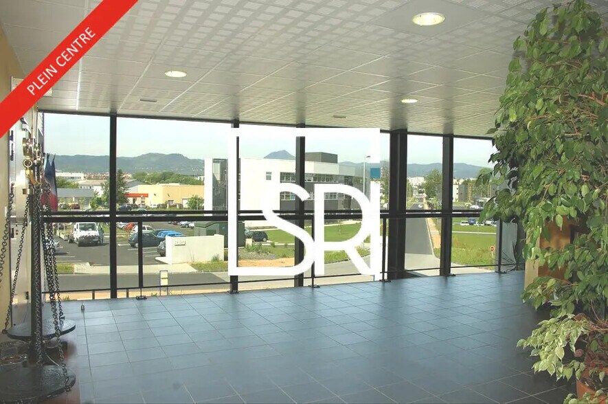 Office in Aubière for lease - Building Photo - Image 3 of 10
