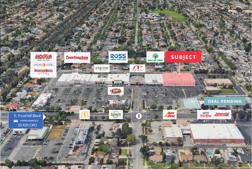 121 E Foothill Blvd, Upland, CA à louer Photo principale- Image 1 de 9