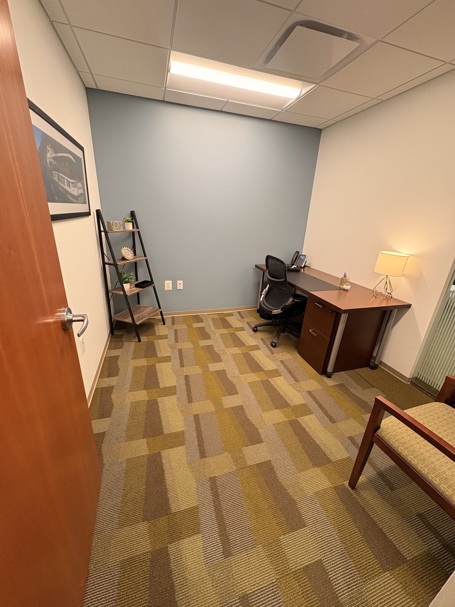 1050 30th St NW, Washington, DC for lease Interior Photo- Image 1 of 1