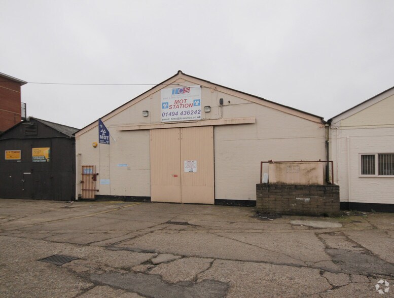 Abercromby Ave, High Wycombe à louer - Photo du bâtiment - Image 2 de 2