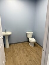 4518 N Main St, Baytown, TX à louer Photo intérieure- Image 1 de 5