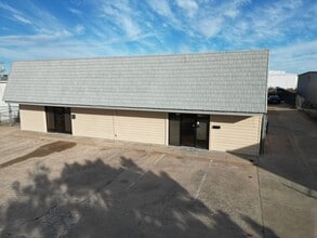 165 S 122nd Ave, Tulsa, OK for sale Interior Photo- Image 1 of 14