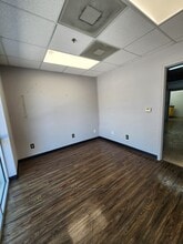 7340 Blanco Rd, San Antonio, TX for lease Interior Photo- Image 2 of 8