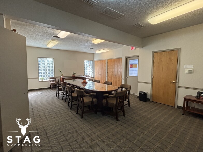 701 Carroll Blvd, Denton, TX à louer - Photo du bâtiment - Image 3 de 26