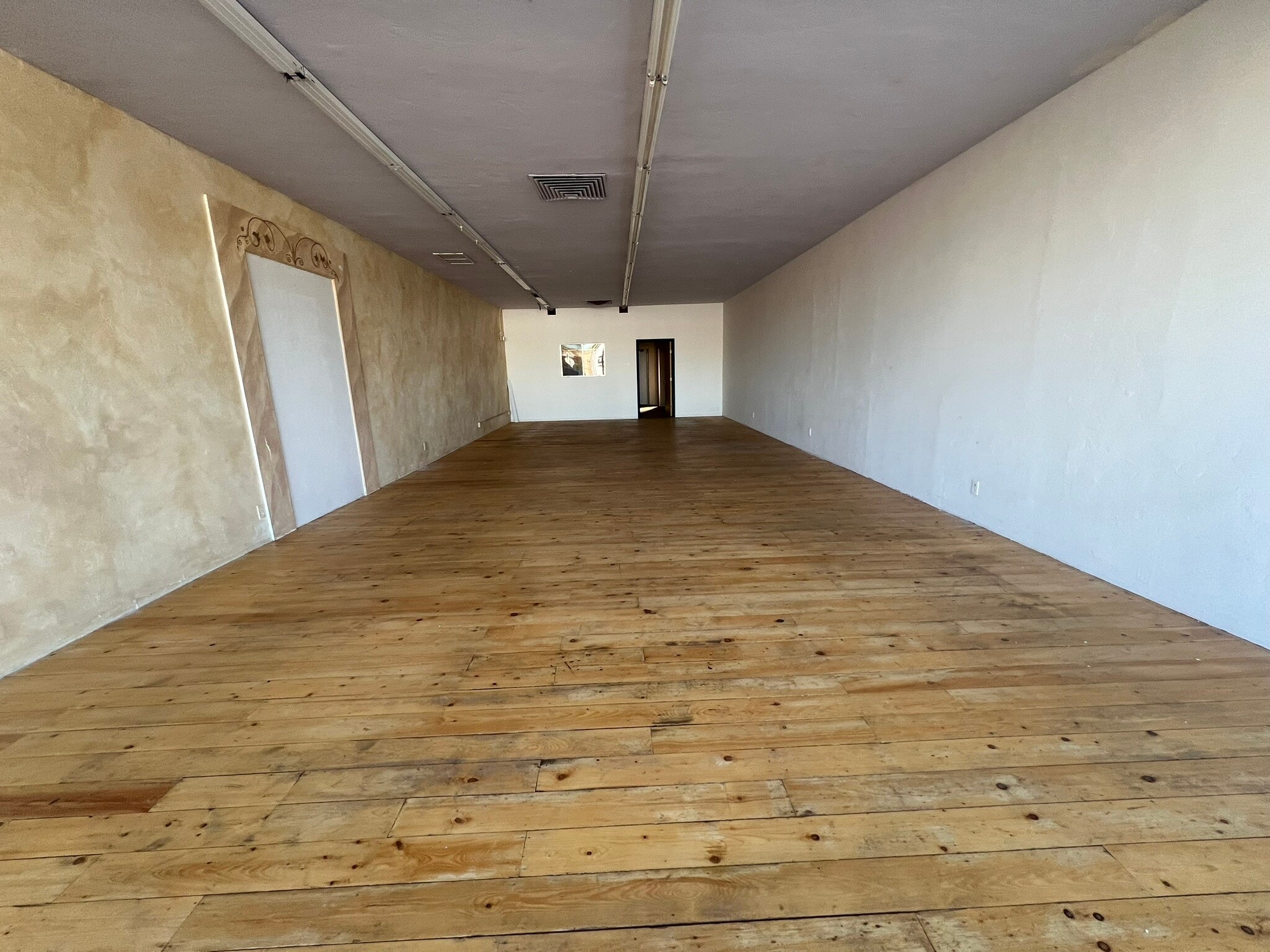 505-515 E Camelback Rd, Phoenix, AZ à louer Photo intérieure- Image 1 de 7