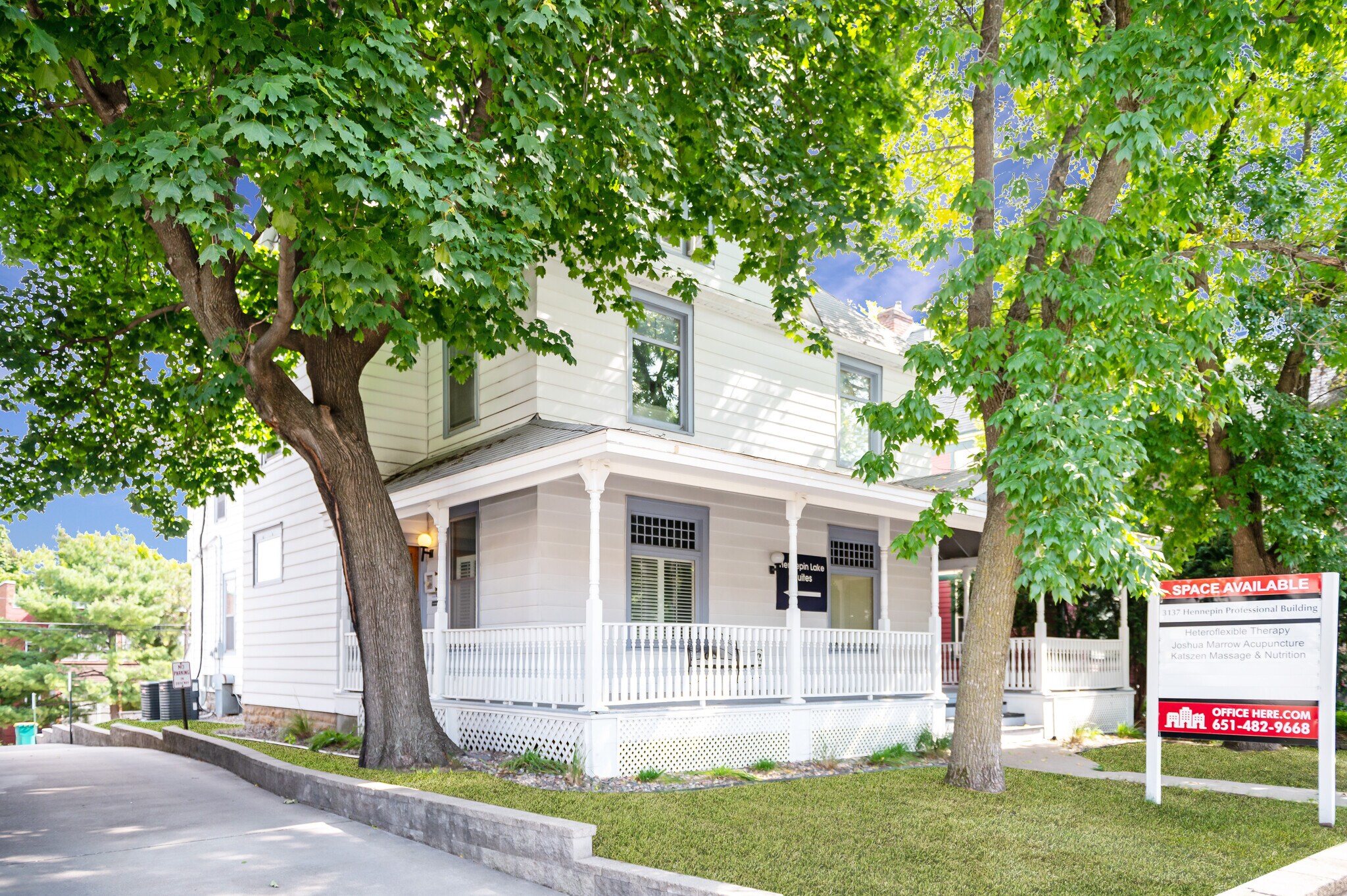 3137 Hennepin Ave S, Minneapolis, MN à vendre Photo du bâtiment- Image 1 de 5