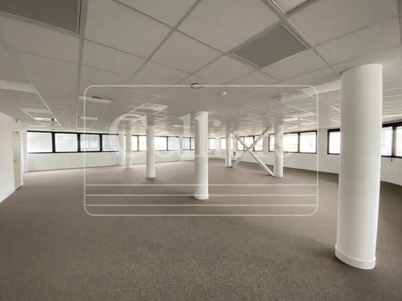 7 Rue Andre Allar, Marseille à louer - Photo du bâtiment - Image 2 de 16