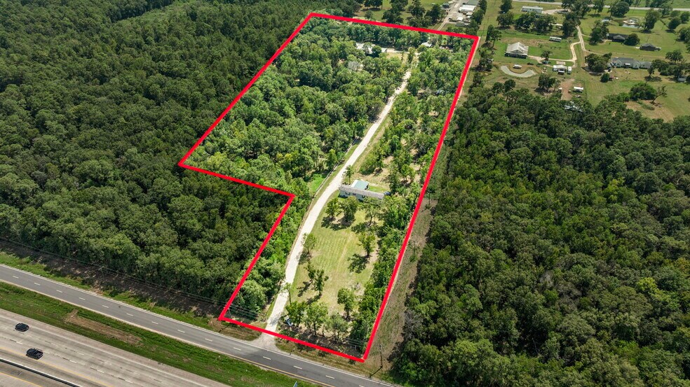 23602 Interstate 10, Wallisville, TX à vendre - Photo du bâtiment - Image 2 de 31