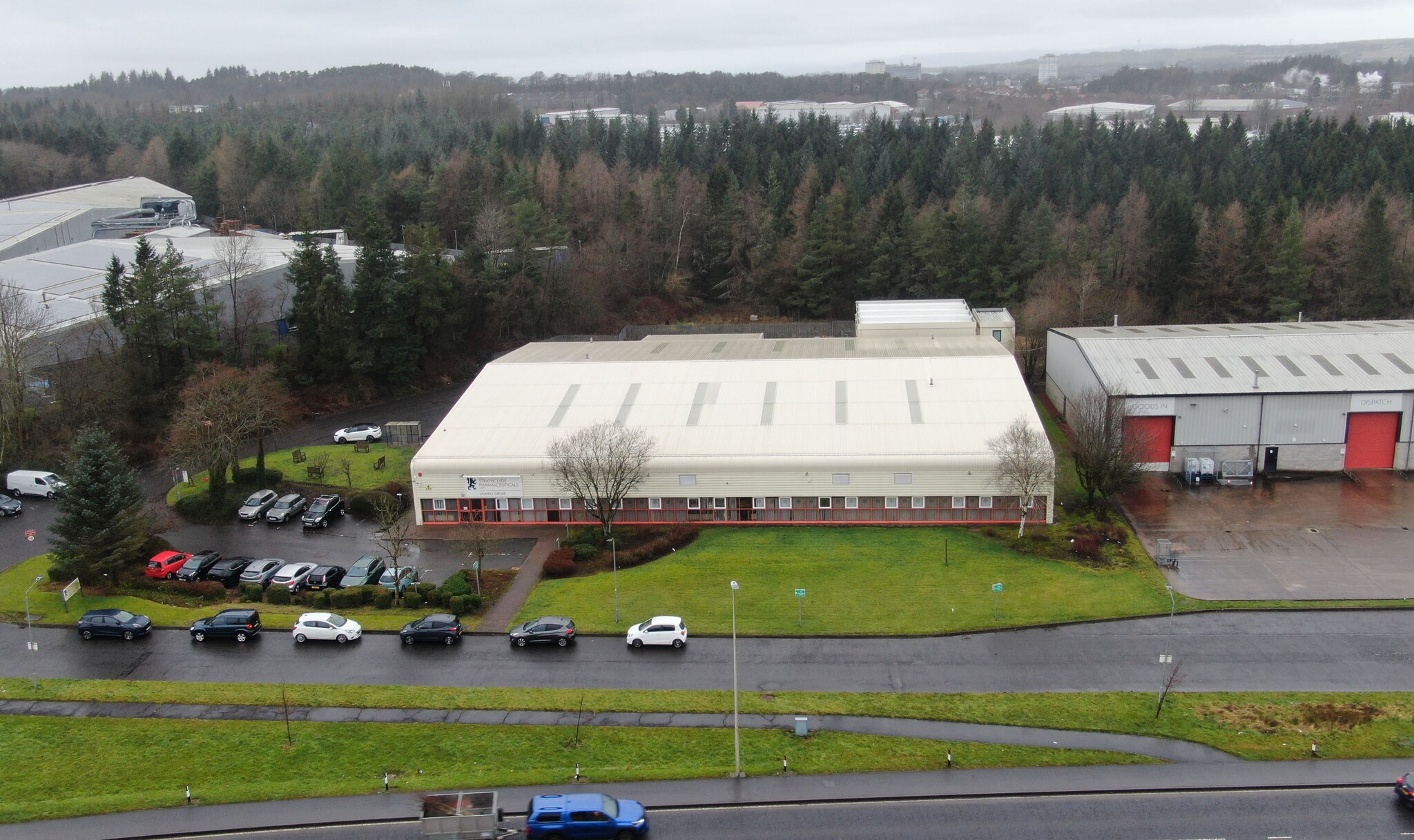 3 Young Pl, East Kilbride for lease Building Photo- Image 1 of 3