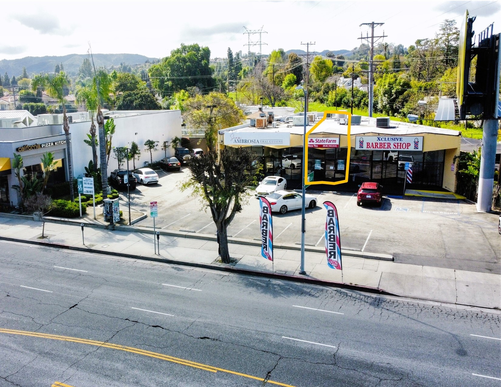 18816-18824 Ventura Blvd, Tarzana, CA for lease Building Photo- Image 1 of 13