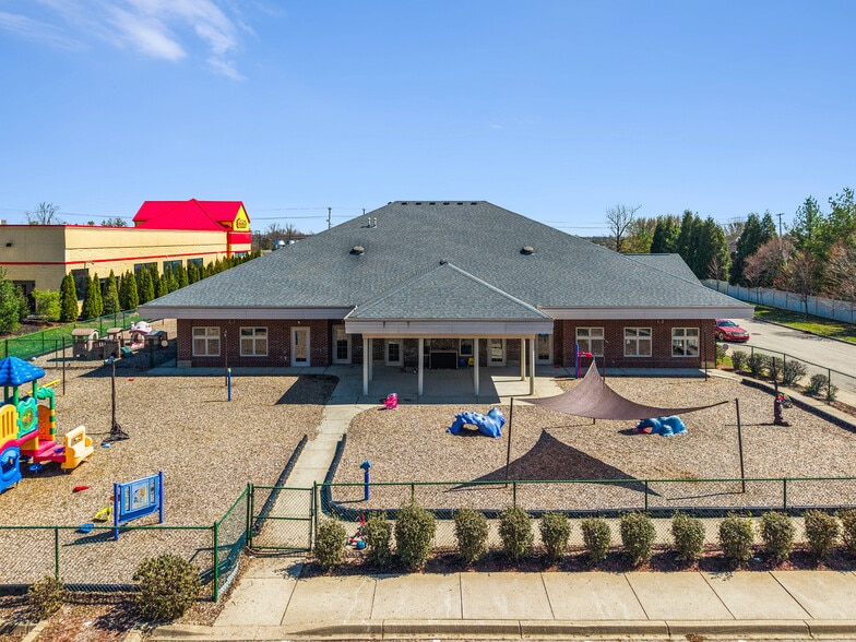 8106 Old Bardstown Rd, Louisville, KY for sale - Building Photo - Image 2 of 4