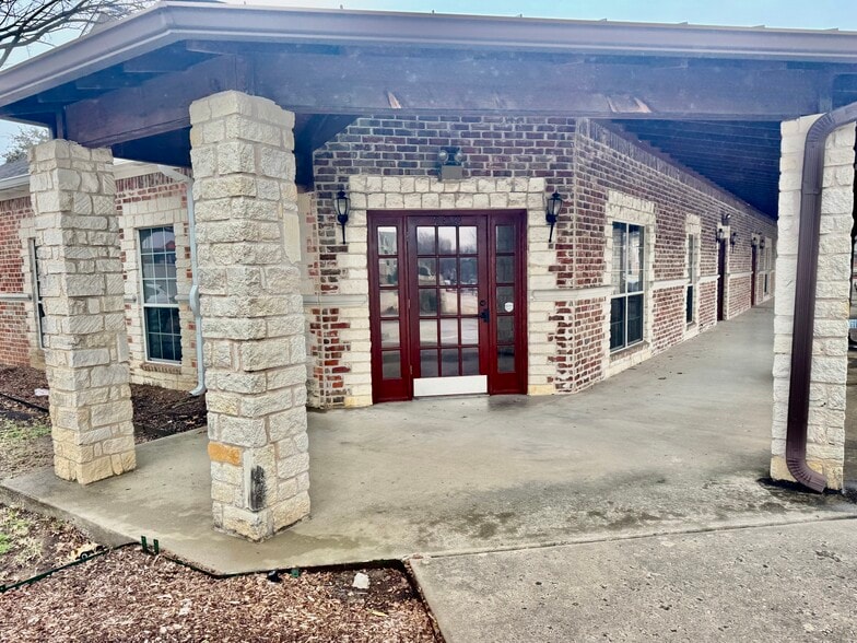 6300 Stonewood Dr, Plano, TX for lease - Building Photo - Image 1 of 7