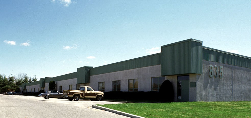 835 Industrial Hwy, Cinnaminson, NJ for lease - Building Photo - Image 3 of 8