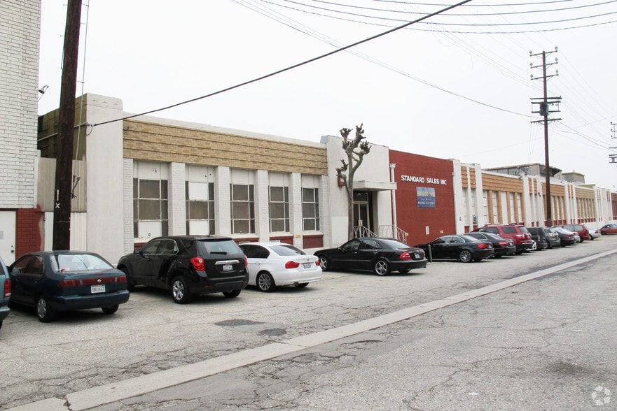 2801 E 12th St, Los Angeles, CA for sale - Building Photo - Image 2 of 40