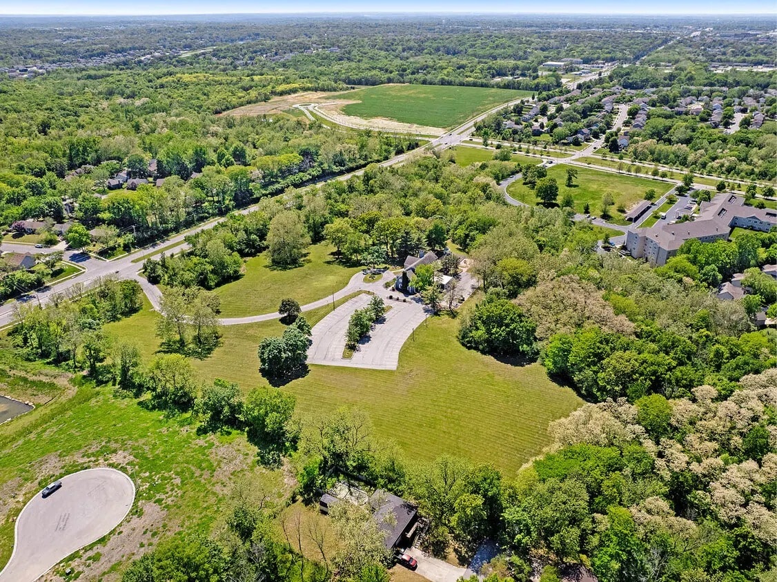 2820-2840 NW Barry Rd, Kansas City, MO for sale Primary Photo- Image 1 of 5
